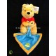 Peluche Winnie avec mouchoir 25 cm DISNEY